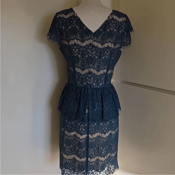 MAUVE Lace Sheath Tiered Elsa Peplum Dress Teal Emerald Anthropologie, Sz Small - Picture 7 of 7